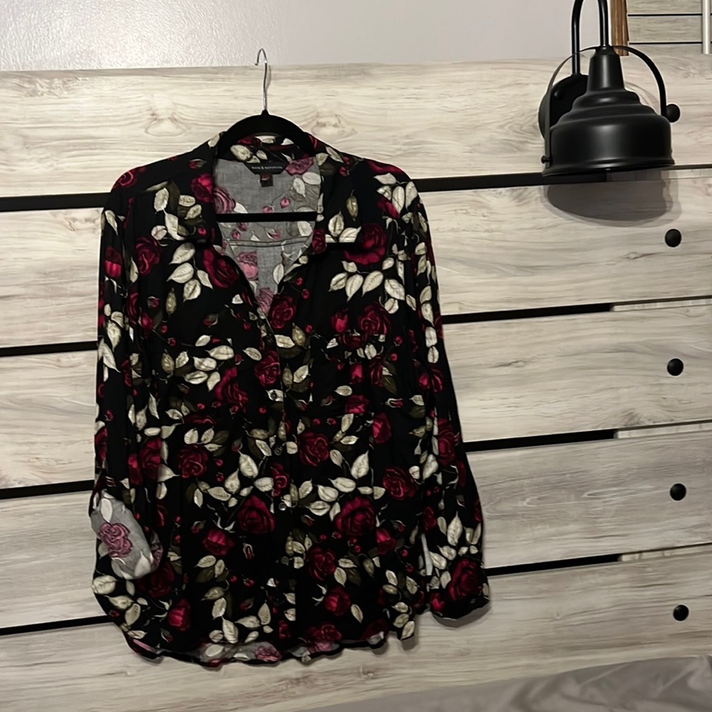 Rock & Republic. Long sleeved (roll up sleeve) button down blouse
